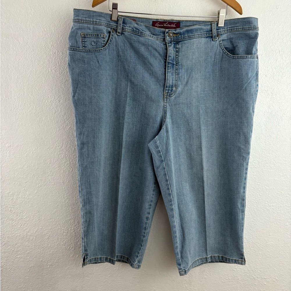 Gloria Vanderbilt Amanda Womens  Blue Capri Jeans Size 22